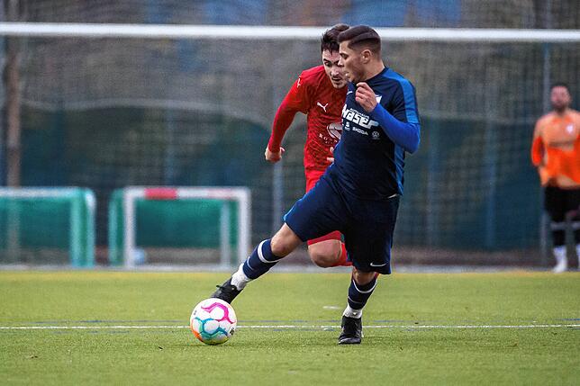 Bild 3: VfB Waldshut muss sich mit 2:2 gegen die U23 des Freiburger FC begnügen &ndash; und wir haben Bilder!