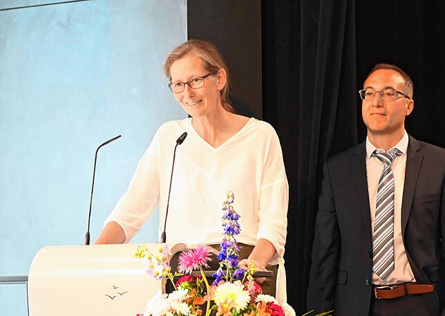 Sonja Hildebrand und Alessandro Ribaudo begrüßen die Gäste.