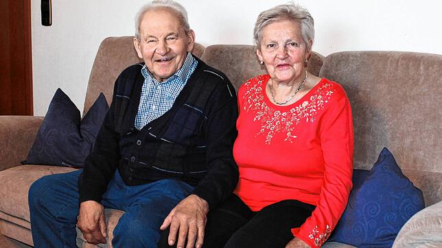 Ewald und Eleonora Zumkeller aus Münchhöf feiern Diamantene Hochzeit. Sie kenne sich schon seit ihrer Schulzeit.