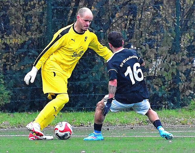 Vielseitig: Zur Not kann Co-Trainer Gerhard Sauer beim FC Wittlingen auch ins Tor. Zusammen mit Cheftrainer Fabio Muto hat er nun für ...
