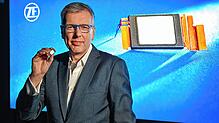&bdquo;Chips sind die neuen Zahnräder&ldquo;, sagt ZF-Chef Holger Klein. Der Konzern plant den Bau einer großen Fabrik im Saarland mit ...