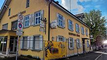 Das ehemalige Gasthaus Löwen soll eigentlich abgerissen werden. Nun wird der Bebauungsplan aber nochmals geändert, die Projekte für die ...