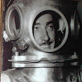 Ludwig Hain in seiner Helmtaucherausrüstung der 1950er-Jahre.