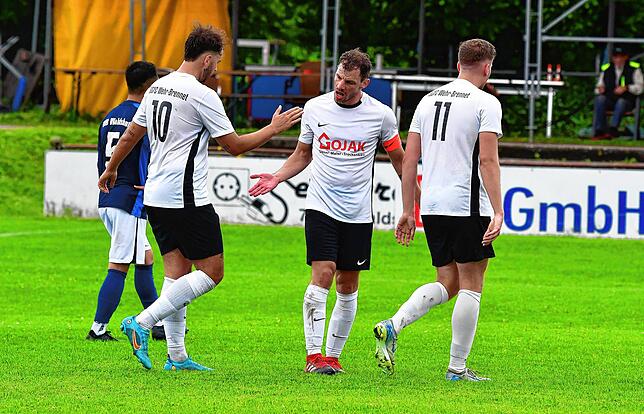 Bild 1: SG FC Wehr/Brennet siegt 14:1 beim Schlusslicht VfB Waldshut – und wir haben Fotos!