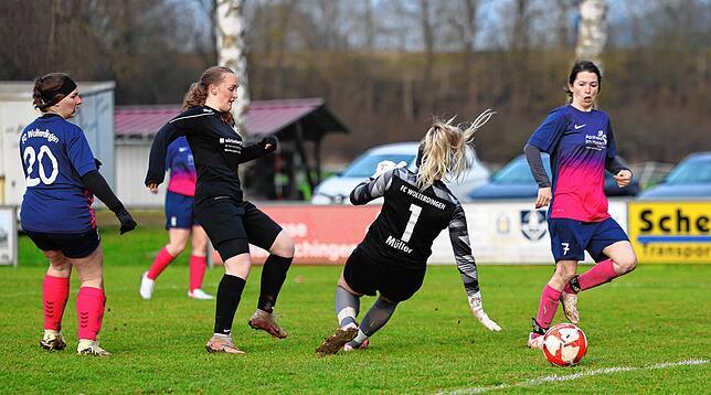 Bild 13: Unsere Bildergalerie vom Frauen-Bezirksliga-Spitzenspiel zwischen Kirchen-Hausen und Wolterdingen