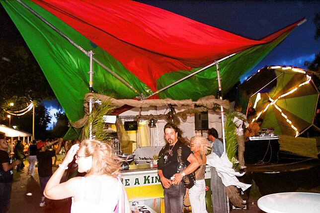 Bild 12: Bilder vom Sturm-Inferno beim Seehasenfest 2004