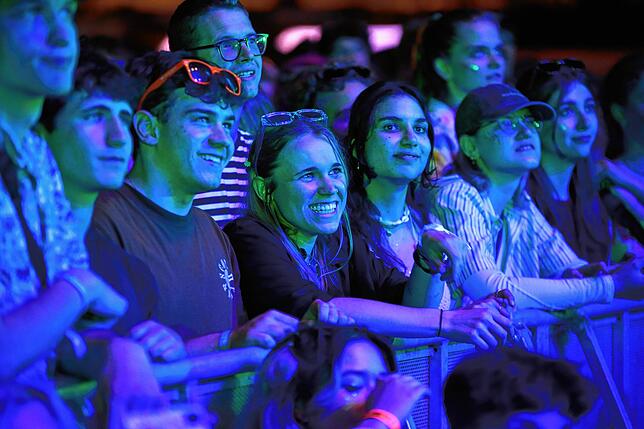 Bild 34: Campus Festival 2024 - Bilder von Juli, Juju und ihren Fans