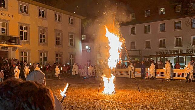 Bild 19: Unglaubliche Bilder: Der Böög geht in Bad Säckingen in Flammen auf!