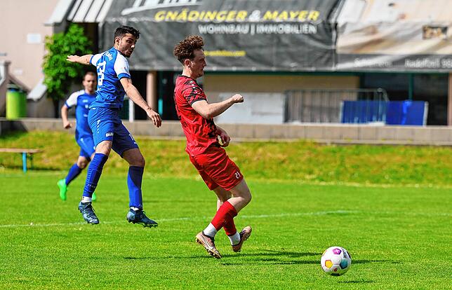 Bild 4: Unsere besten Bilder vom Spiel zwischen dem FC Radolfzell und dem FV Walbertsweiler-Rengetsweiler