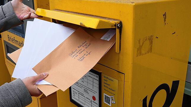 Jetzt hat sich die Bundesnetzagentur in das Postchaos im Hegau eingeschaltet und vor Kurzem eine Anlassprüfung auf den Weg gebracht. Der ...