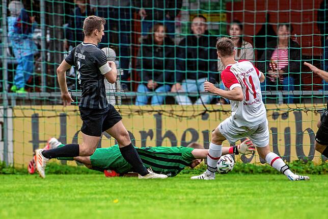 Bild 13: FC Hochrhein gewinnt gegen die SG Weilheim/Gurtweil mit 4:1 &ndash; und wir haben Bilder!