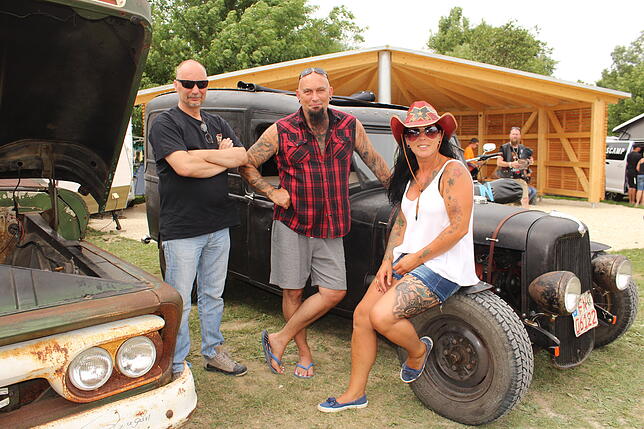 Nicht nur tolle Tourenbikes, auch sehenswerte Classic Cars aus den USA konnten bei den Biker Days bewundert werden. Ausgewählte ...
