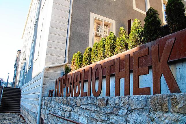 Imposant: Die „Alte Hofbibliothek“ in Donaueschingen – hier im November 2020 – wurde von der Genussmanufaktur ...