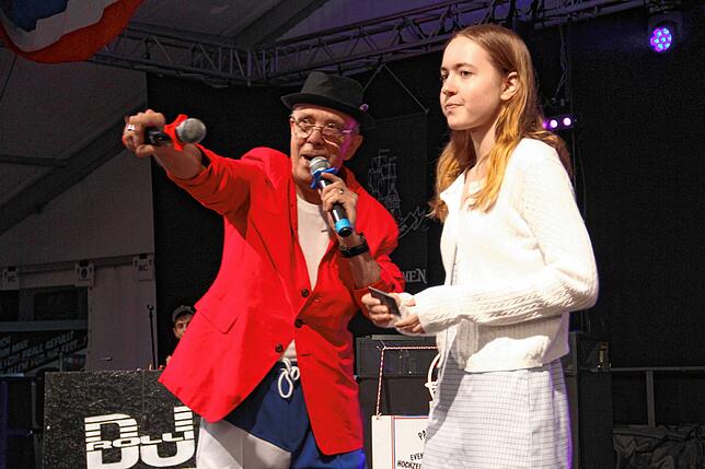 Bild 18: Die schönsten Bilder des Chilbi-Karaoke