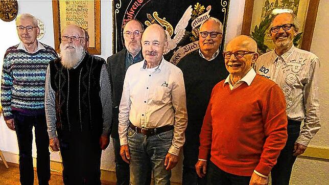 Der neue Vorstand des Männergesangvereins Liederkranz Dogern (von links): Lothar Widmer, Klaus Martin, Klaus Reuther, Klaus Müller, ...