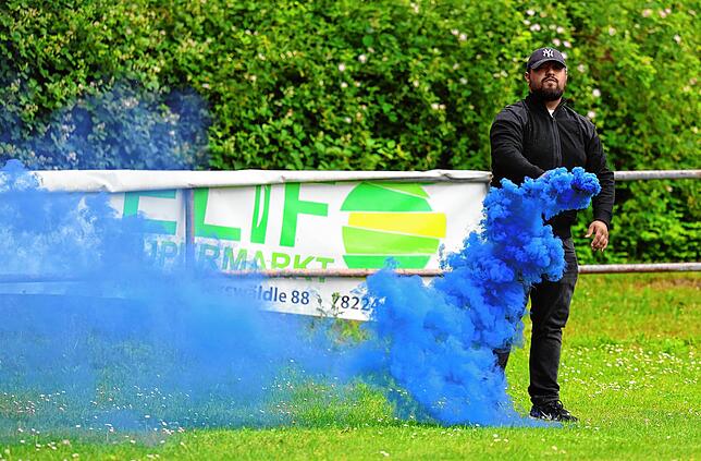 Bild 20: Die Südsterne feiern! Unsere große Bildergalerie vom Relegationsspiel zwischen Singen und Laufenburg