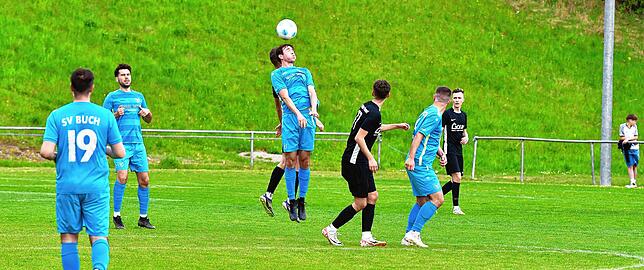 Bild 22: SV Buch besiegt die SG FC Wehr/Brennet mit 1:0 – und wir haben Fotos!