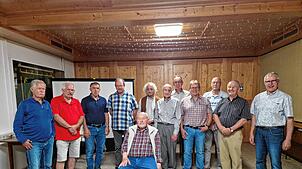 Der Vorstand und die Jubilare des Ortsvereins Waldshut der Eisenbahn- und Verkehrsgewerkschaft. Foto: EVG