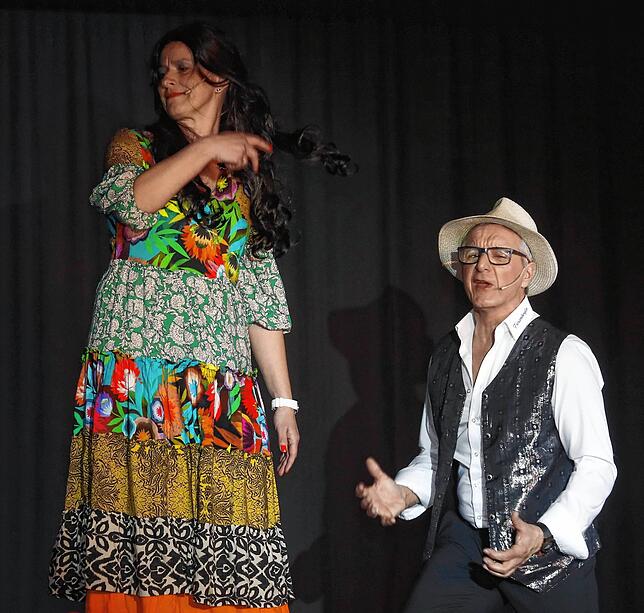 Für Begesiterungsstürme sorgen Jessica Makowski und Roland Werner als Sänger-Duo Al Bano und Romina Power.