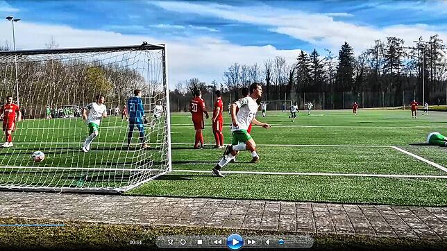 Tor! Bei der Partie zwischen dem FC 09 Überlingen und der DJK Donaueschingen gab es tolle Treffer zu sehen.