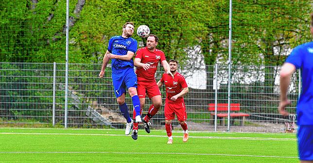 Bild 12: SV Jestetten besiegt den TuS Efringen-Kirchen mit 4:0 &ndash; und wir haben Bilder!