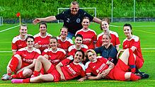 &bdquo;Alle meine Mädels&ldquo;: Michael Zehe trainierte bis vor wenigen Tagen die Fußballerinnen es FC 08 Bad Säckingen, gab das Amt ...