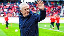 Christian Streich sagt Tschüss: Die Trainerlegende des SC Freiburg, hier beim Heimspiel gegen Bayer Leverkusen am 22. Spieltag ...