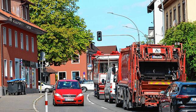 Nach den Haushalten und Industrie und Gewerbe steht der Verkehr an dritter Stelle der CO2-Emittenten.