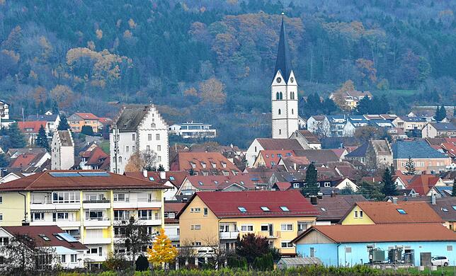 Markdorf hat rund 14.000 Einwohner – und wächst Jahr für Jahr weiter. Zugleich wird auch der Druck auf den Immobilienmarkt immer größer, ...