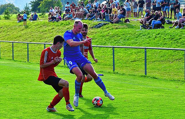 Bild 4: SG Mettingen/Krenkingen gewinnt das Schertle-Schmidt-Turnier beim FC Birkendorf – wir haben Fotos!