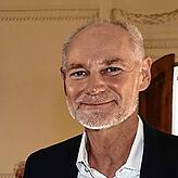 Baubürgermeister Karl Langensteiner-Schönborn sagt: Private Bauträger und Immobilienentwickler haben auf den anderen Baugrundstücken in ...