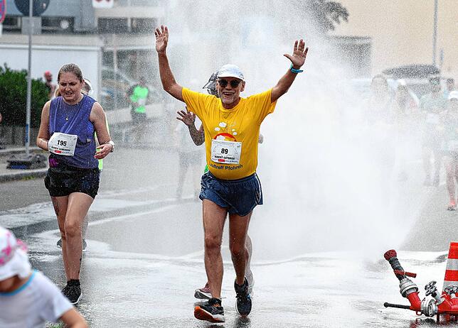 Bild 27: Stadtlauf durch die Donaueschinger Innenstadt kommt gut an