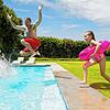Corona und immer heißere Sommer wecken die Sehnsucht nach einem eigenen Pool im Garten. Poolbauer im Südwesten können längst nicht mehr ...
