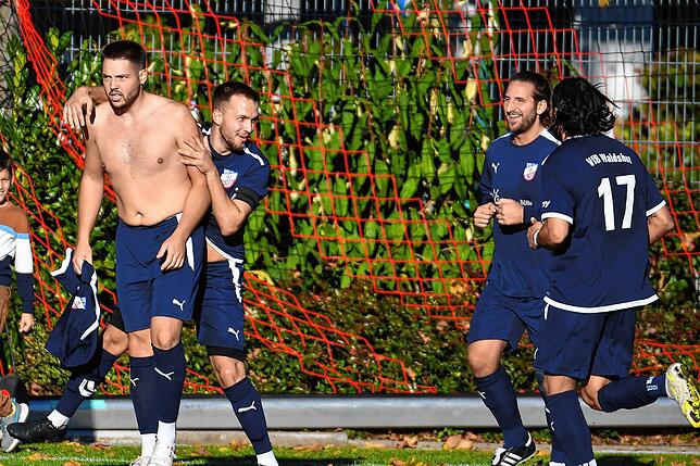 Bild 9: VfB Waldshut feiert späten 3:2-Sieg bei Bosporus FC Friedlingen &ndash; und wir haben Bilder!
