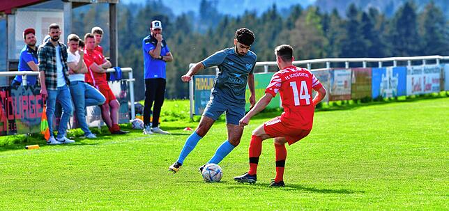 Bild 12: SV Jestetten gewinnt 3:1 beim FC Schlüchttal &ndash; und wir haben Bilder!