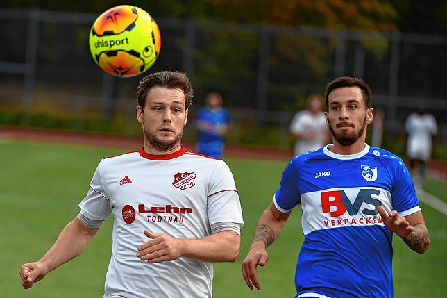Bild 2: FC Schönau stoppt Siegesserie des FC Erzingen mit 3:2 &ndash; und wir haben die Bilder!