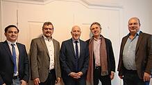 Das Leitungsteam der neuen katholischen Gesamtkirchengemeinde Bodensee-Hegau steht (von links): Benjamin Sorg (stellvertretender ...