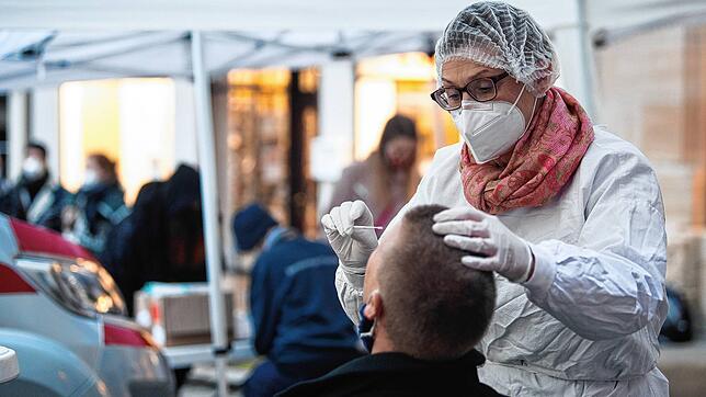 Vorreiterstadt: In Tübingen entwickelte sich die Idee von kostenlosen Schnelltests vor dem Besuch von Angehörigen aus Risikogruppen.
