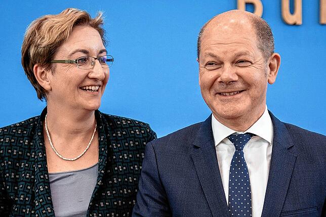Im Sommer 2019 kandidierten Olaf Scholz, damals Bundesfinanzminister, und Klara Geywitz, damals Brandenburger Landtagsabgeordnete, ...