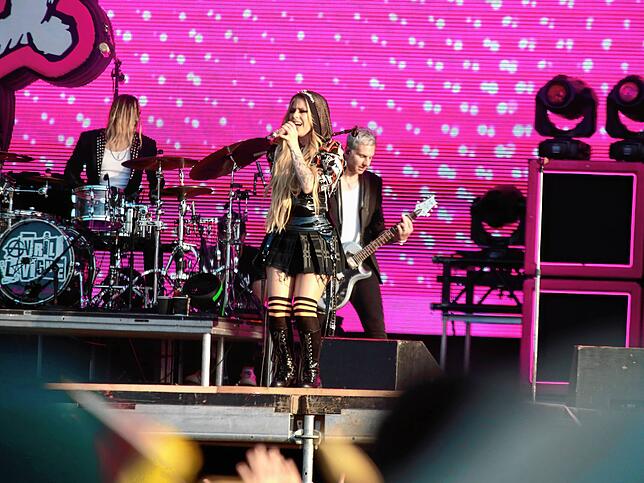 Bild 10: Southside 2024: Avril Lavigne sorgt für Gänsehaut bei ihren Fans