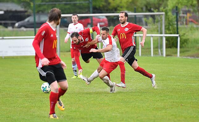 Bild 25: FC Wallbach siegt 2:1 gegen den FC RW Weilheim – und wir haben die Bilder!