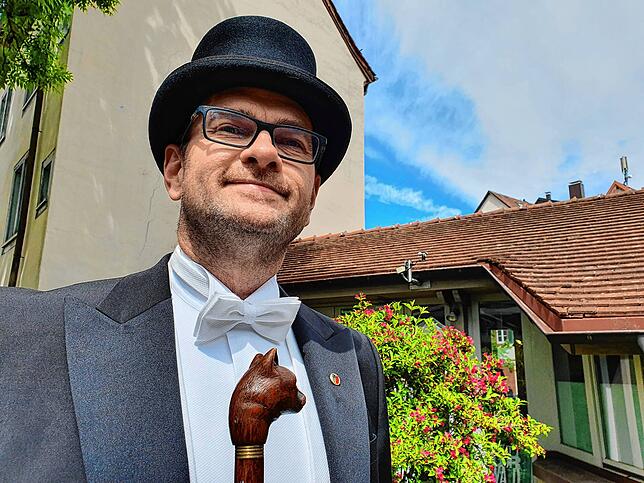 Rainer Wagner hat den Kater immer griffbereit. Der Geschäftsführer der Handwerkskammer ist zweiter Vorsitzender des Vereins und lässt ...