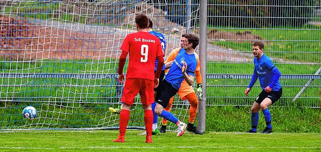 Bild 2: SG Mettingen/Krenkingen setzt sich mit 2:1 gegen den TuS Binzen durch &ndash; und wir haben Bilder!