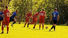 Bild : SG FC Wehr/Brennet und FC Wallbach der trennen sich im Derby ohne Tore &ndash; aber wir haben Bilder!