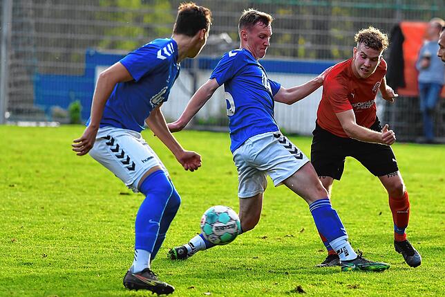 Bild 26: FC Hochrhein unterliegt klar mit 1:4 bei den SF Schliengen &ndash; und wir haben Bilder!