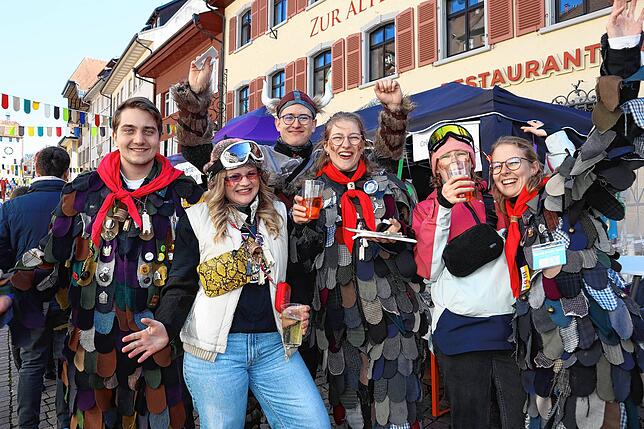 Bild 6: So gut ist die Stimmung in der Närrischen Gass' 2025