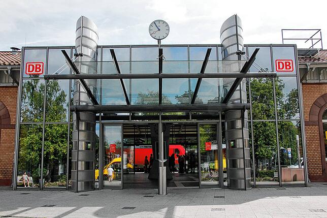 Bild 7: Bahnhofs-Modernisierung für 15,8 Millionen-Euro soll nicht das Ende bedeuten