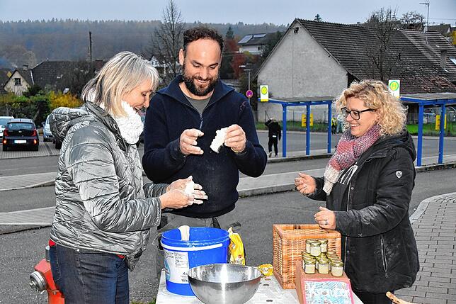 Bild 8: Martinsmarkt der Eigeltinger Schule