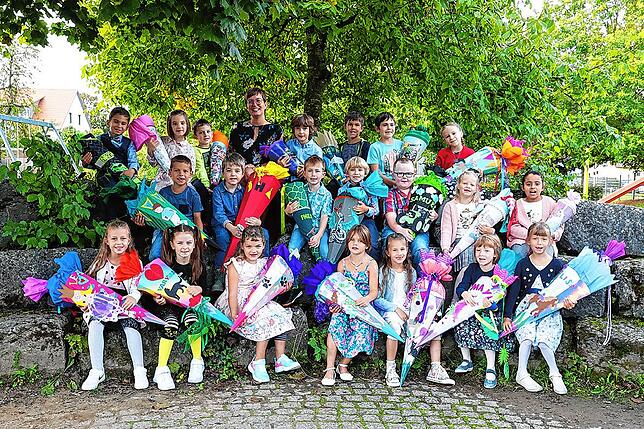 Auentalschule in Owingen: Die Klasse 1a mit ihrer Klassenlehrerin Bärbel Friedel.