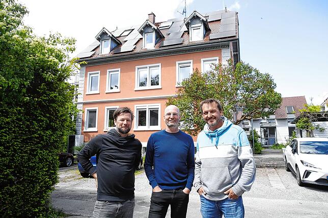 Auch in einer Wohnungseigentümergemeinschaft (WEG), wie in diesem Haus, kann mittels PV-erzeugter Strom direkt genutzt werden. ...